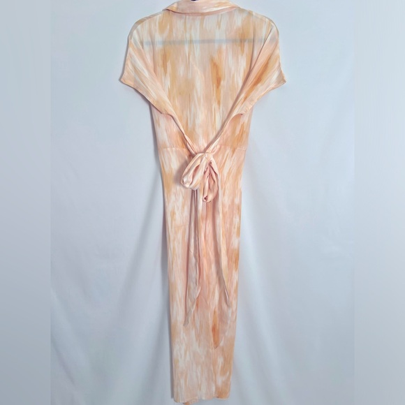 Neutral Wrap dress - Picture 4 of 8